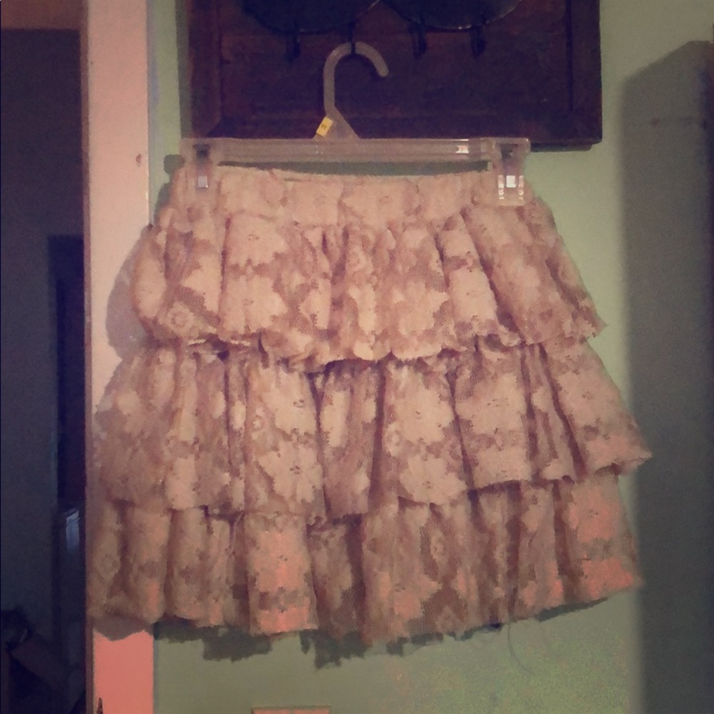 Vintage ruffled lace white skirt